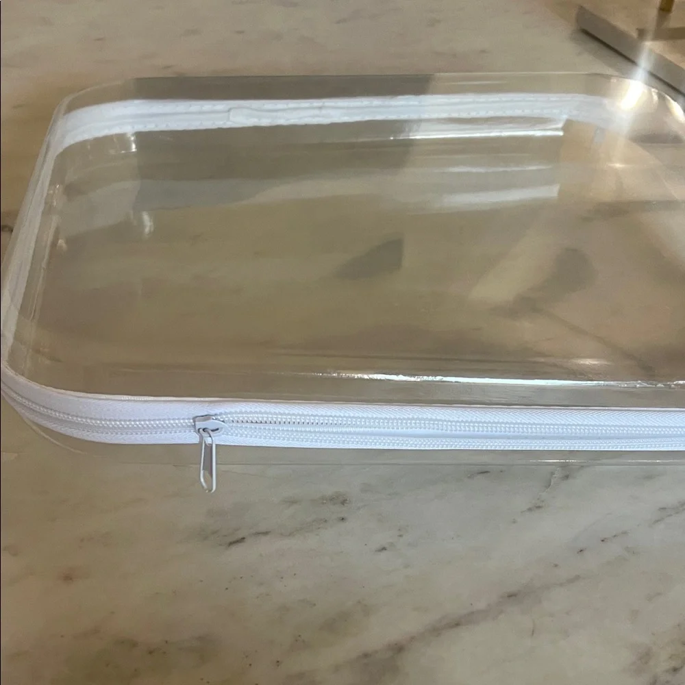 Large Hardcased Clear Zippered Storage Bag - Travel - On the go